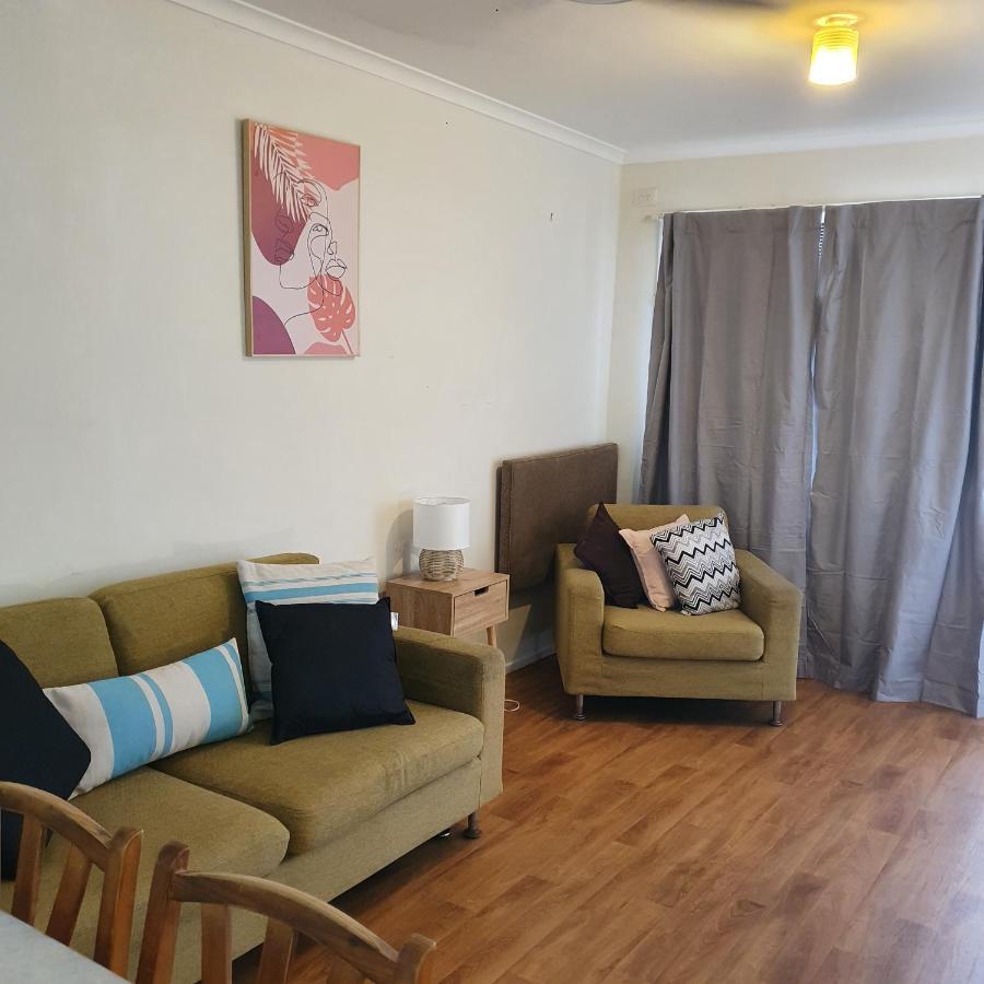 Bargara Motor Inn - Pet Friendly ภายนอก รูปภาพ