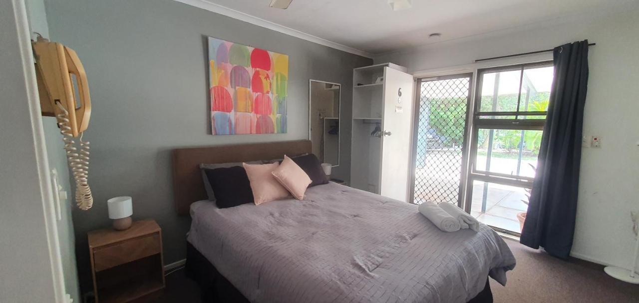 Bargara Motor Inn - Pet Friendly ภายนอก รูปภาพ