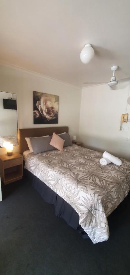 Bargara Motor Inn - Pet Friendly ภายนอก รูปภาพ